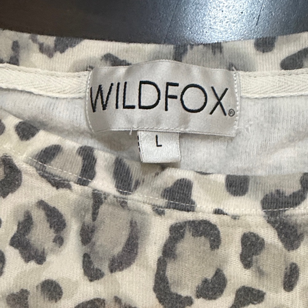 Wildfox top Cream and Gray Leopard Print - Picture 2 of 6